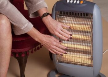 जाडो बढेसँगै नेपालगञ्जमा हिटर, गिजर र न्यानो कपडाको बिक्री ह्वात्तै बढ्यो