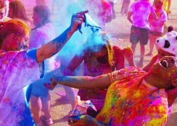 तराईका जिल्लामा आज होली मनाइँदै