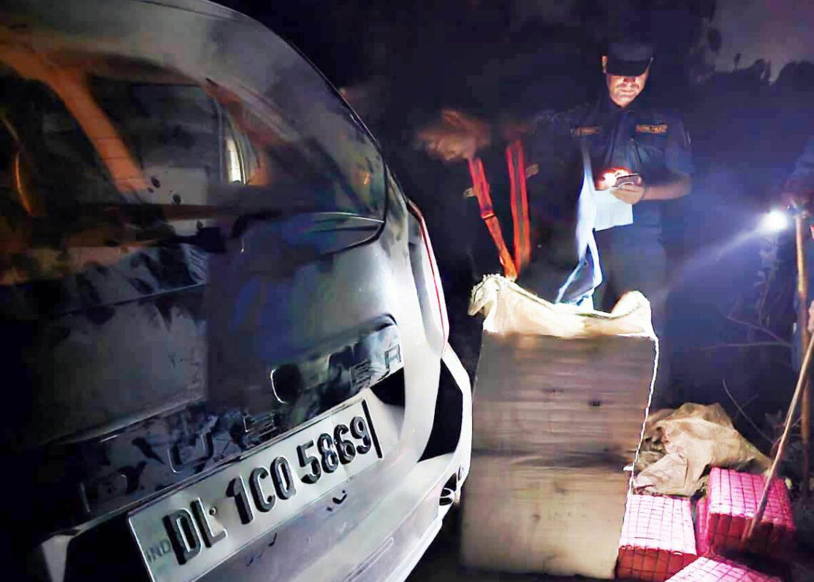 १०९ किलो गाँजासहित भारतीय कार नियन्त्रणमा