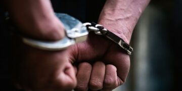 मन्त्रालयबाटै पक्राउ परे वरिष्ठ डिभिजन वन अधिकृत भट्ट