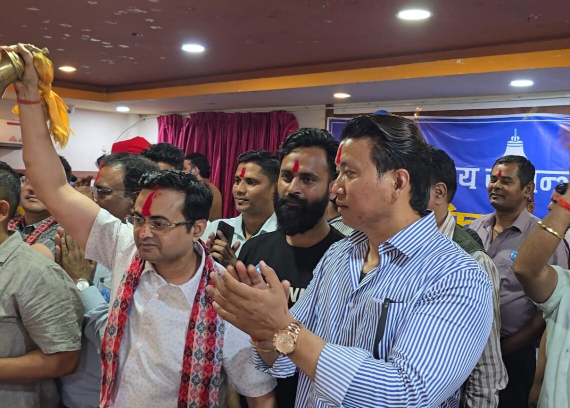 डा. प्रतीक श्रेष्ठको नेतृत्वमा ३१० जना रास्वपामा, विकास र सुधारमा जोड