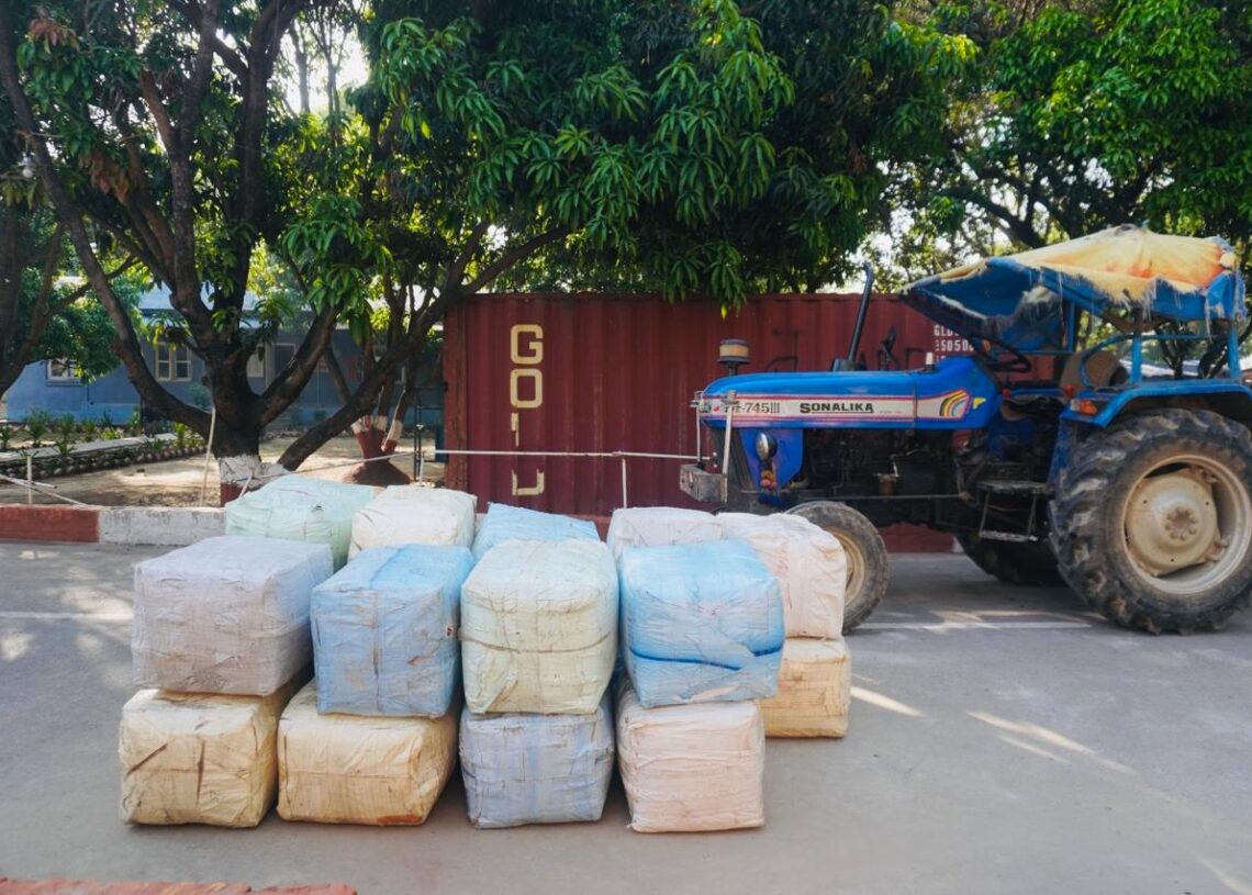 तस्करी नियन्त्रण गर्न बागेश्वरी गणका गणपति एसपी चन्दको कडा निर्देशन, एकै दिन ३० लाखको अवैध सामान बरामद