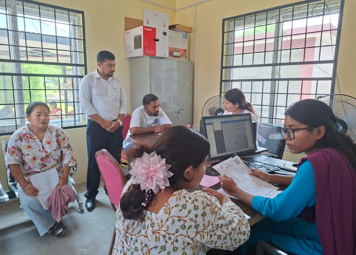 आप्रवासी स्रोत केन्द्रबाट ६ हजार बढीले सेवा लिए