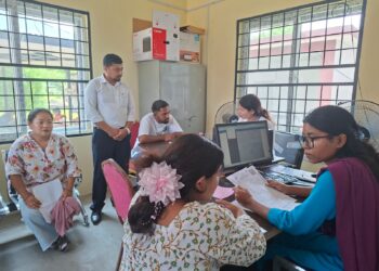 आप्रवासी स्रोत केन्द्रबाट ६ हजार बढीले सेवा लिए