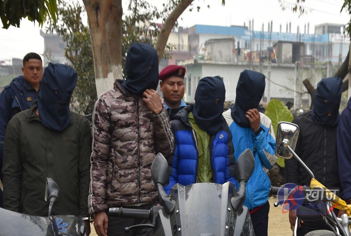 चोरीका दुई मोटरसाइकलसहित पाँच पक्राउ