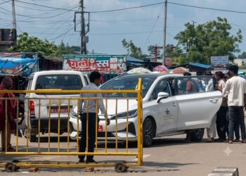 जमुनाहा नाकामा क्यासिनोको दबदबाः सडक कब्जामा प्रहरी मौन, सर्वसाधारण दैनिक सास्तीमा
