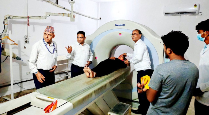 दुई वर्षदेखि थन्किएको भेरीको सिटी स्क्यान मेसिन सञ्चालनमा