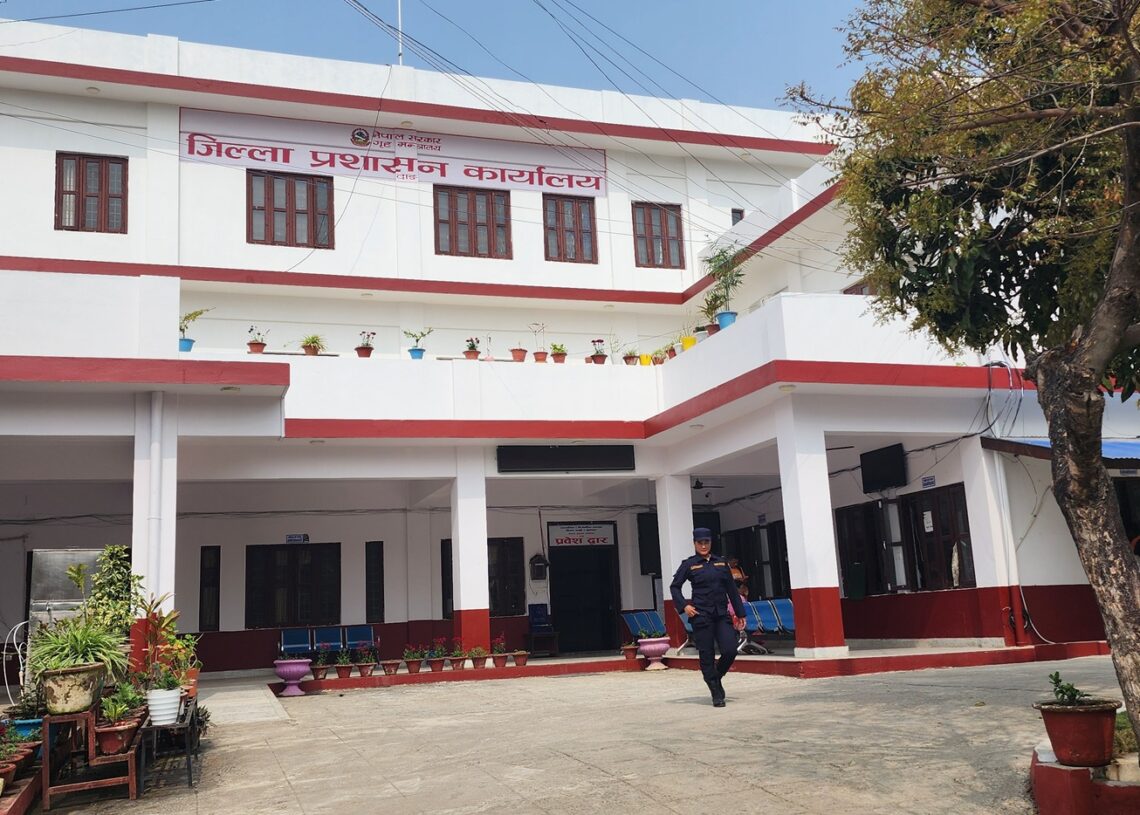 भारी वर्षाको सम्भावना : दाङका पाँच सडकमा राति सवारी चलाउन रोक