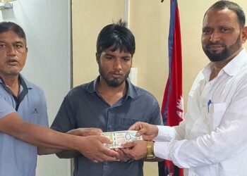 बाढीमा बेपत्ता जोशी दम्पतीका तीन सन्तानलाई भारतबाट सहयोग