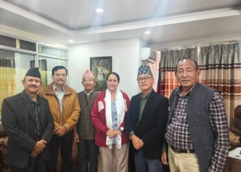 एमाले छाडिन् रचना श्रेष्ठले, राप्रपाबाट राजनीतिक यात्रा अघि बढाउने