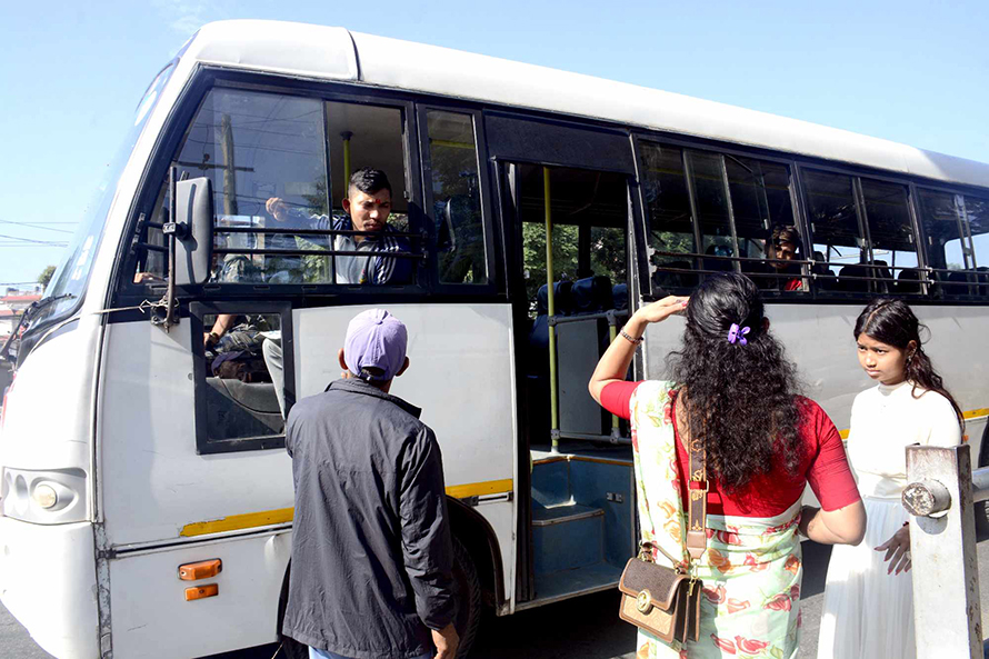 दसैँमा सशस्त्र प्रहरीको निःशुल्क बस सेवा, तीन दिन सञ्चालन हुने